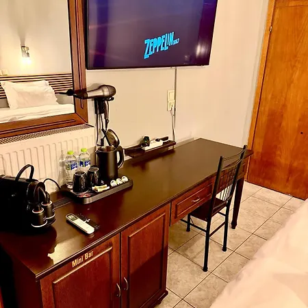 Esperia Hotel